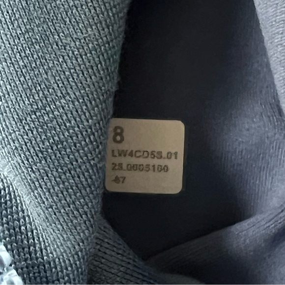 NWOT! Lululemon Define Washed Denim Blue Full Zip Jacket Size 8 - Picture 9 of 9